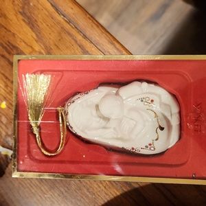 Lenox Madonna & Child